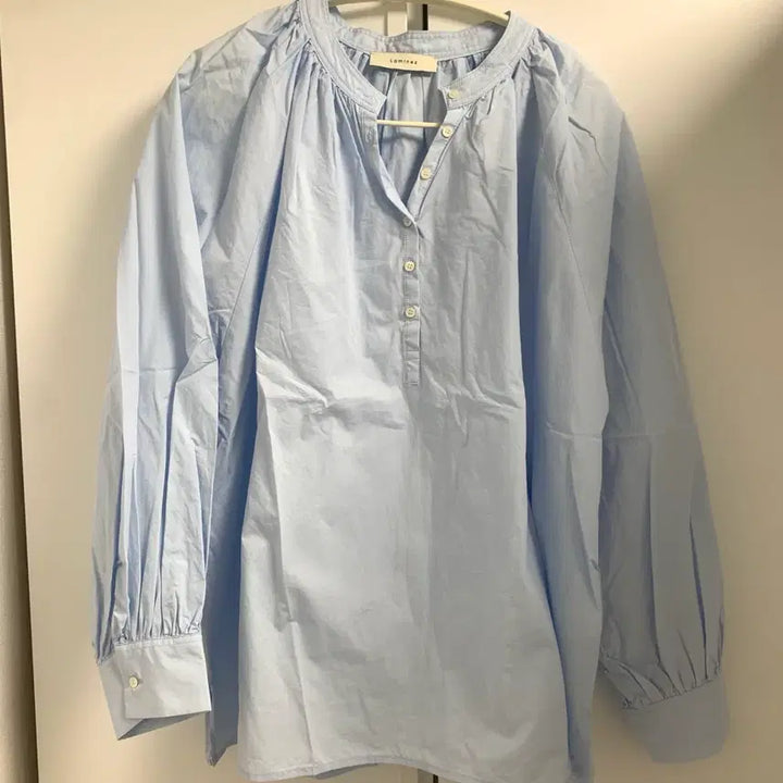 [BUNJANG] Raminez Round Henly Neck Long Sleeve Blouse - Light Blue / 라미네즈 라운드 헨리넥 긴팔 블라우스 연하늘