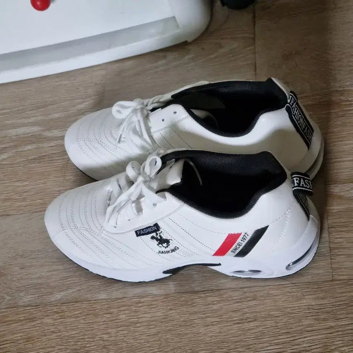 [BUNJANG] JIAN KANG White Sneakers / JIAN KANG 흰색 스니커즈 운동화