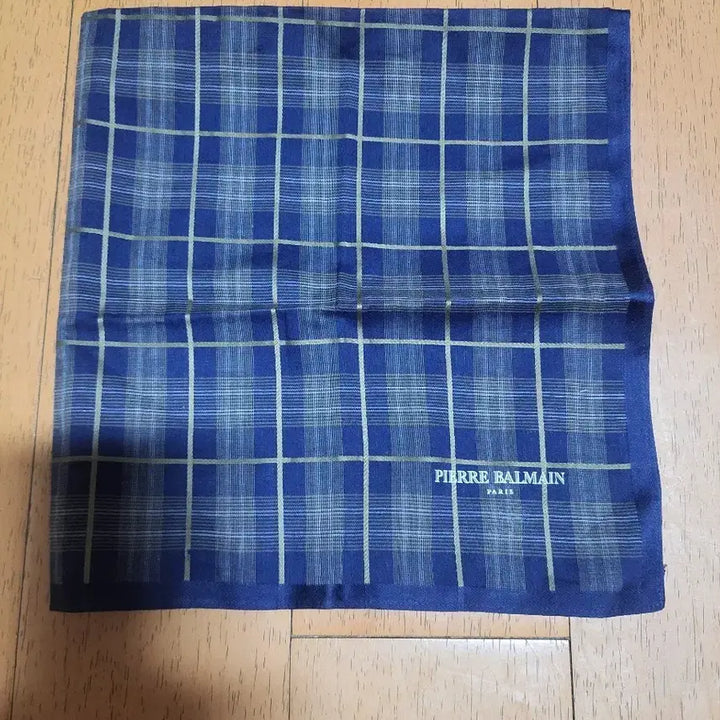 [BUNJANG] Balmain Handkerchief / 발망손수건