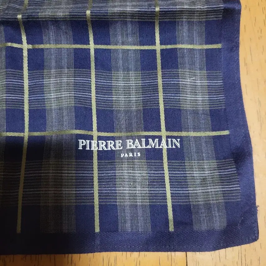 [BUNJANG] Balmain Handkerchief / 발망손수건