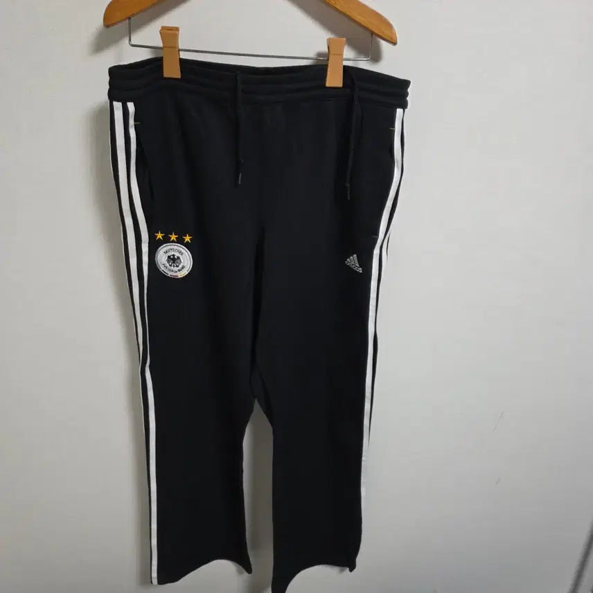 [BUNJANG] Adidas Germany National Team Training Pants (E67554) / [105] 아디다스 독일 국가대표 트레이닝 팬츠 (E67554) 정품