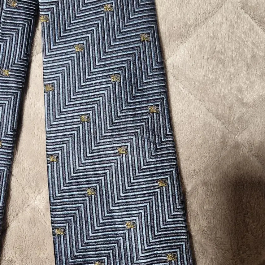 [BUNJANG] Burberry Check Pattern Necktie / 버버리 체크무늬 넥타이