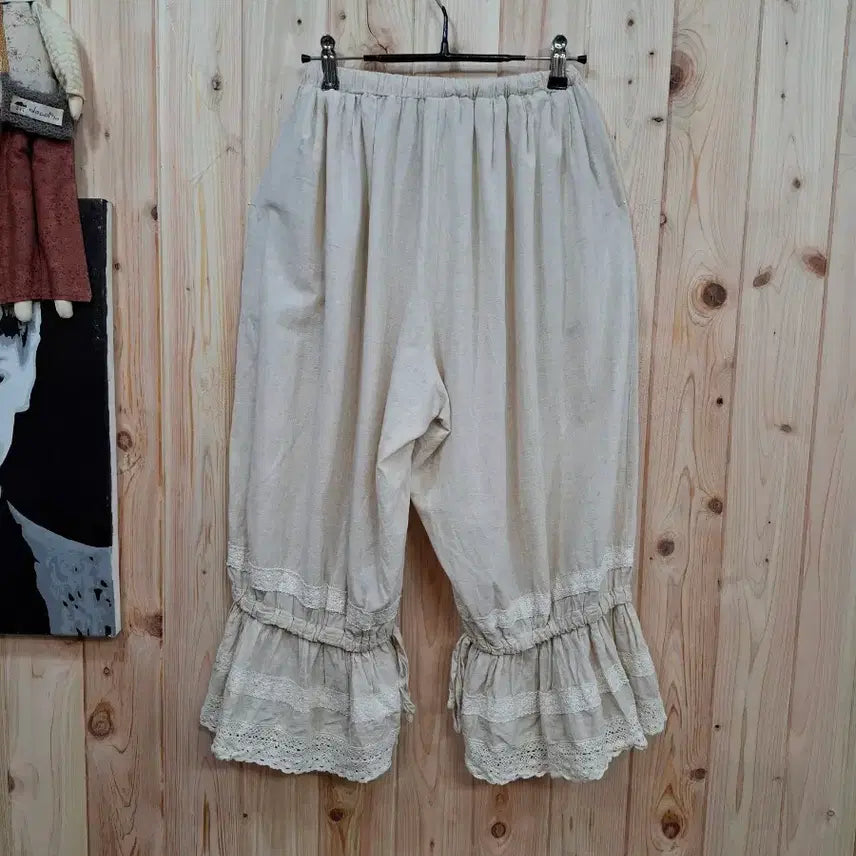 [SOLD OUT] 레이스 속 바지