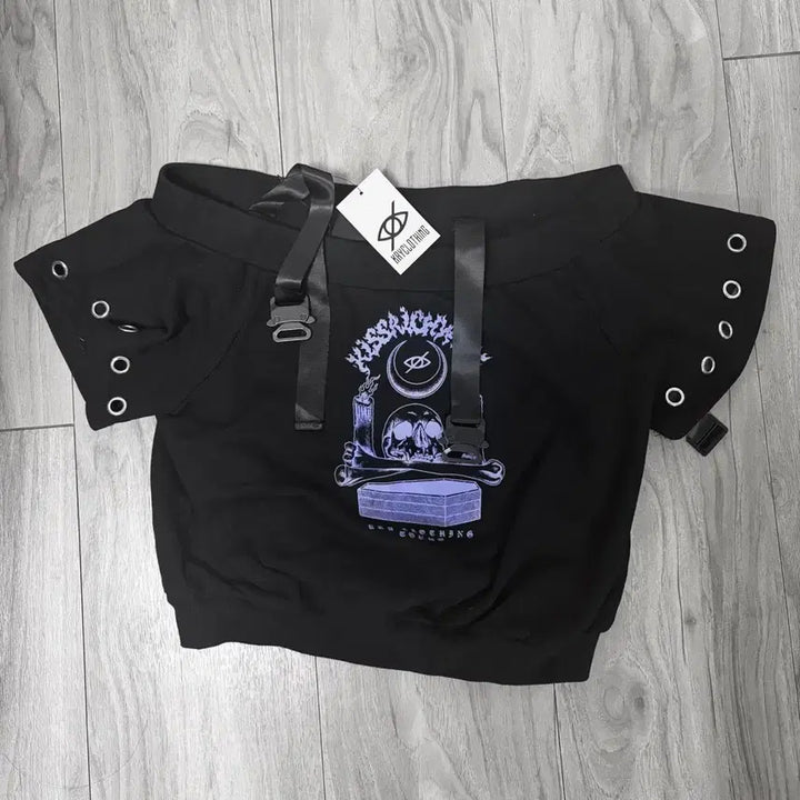 [BUNJANG] Kry Clothing Off-Shoulder Short Sleeve T-Shirt / Kry clothing 반팔 오프숄더