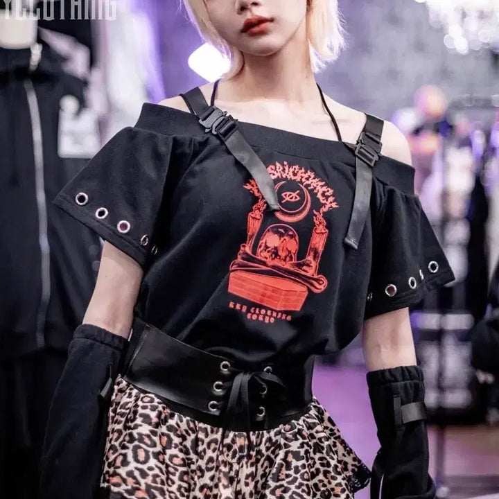 [BUNJANG] Kry Clothing Off-Shoulder Short Sleeve T-Shirt / Kry clothing 반팔 오프숄더