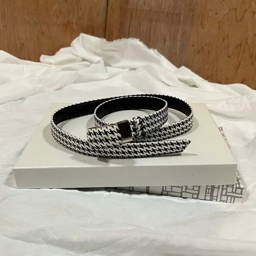 [BUNJANG] Comme des Garçons Tricot Houndstooth Leather Belt / 꼼데가르송 트리콧 하운즈투스 레더 벨트