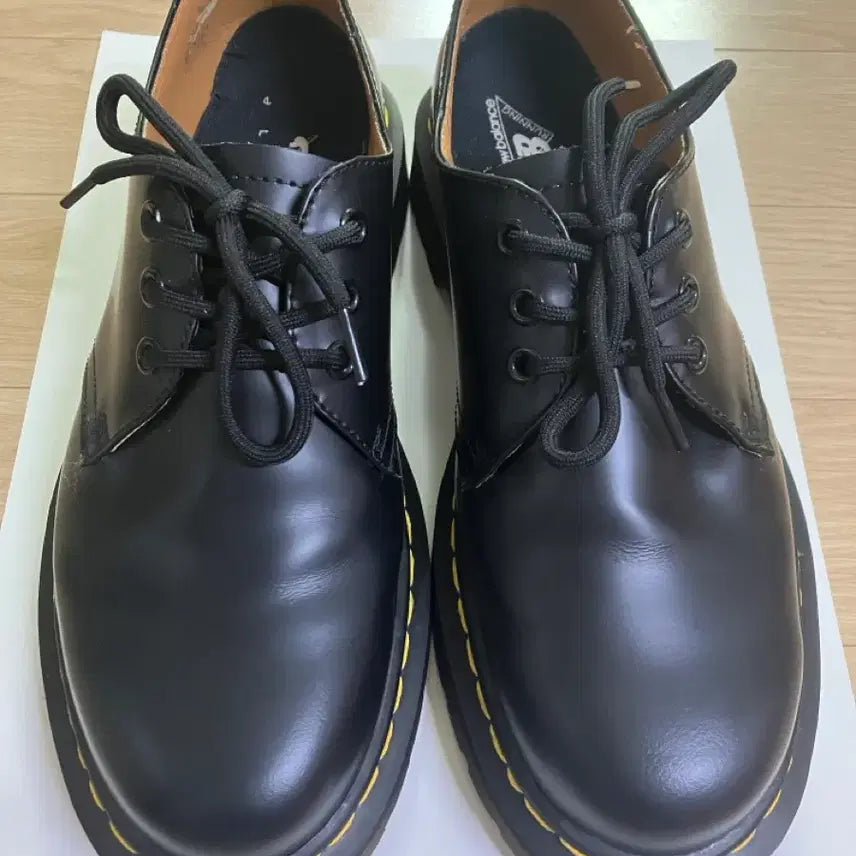 [SOLD OUT] 닥터마틴 1461 스무스 UK9(280)