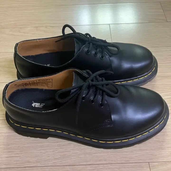 [SOLD OUT] 닥터마틴 1461 스무스 UK9(280)