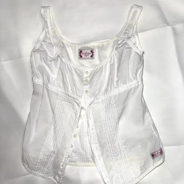 [BUNJANG] Sculptor Pintuck Lounge Sleeveless Top White / 스컬프터) 핀턱 슬리브리스 탑 블라우스
