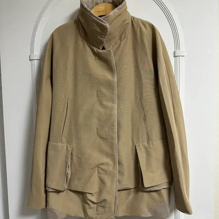 [SOLD OUT] KUHO 베이지 아우터