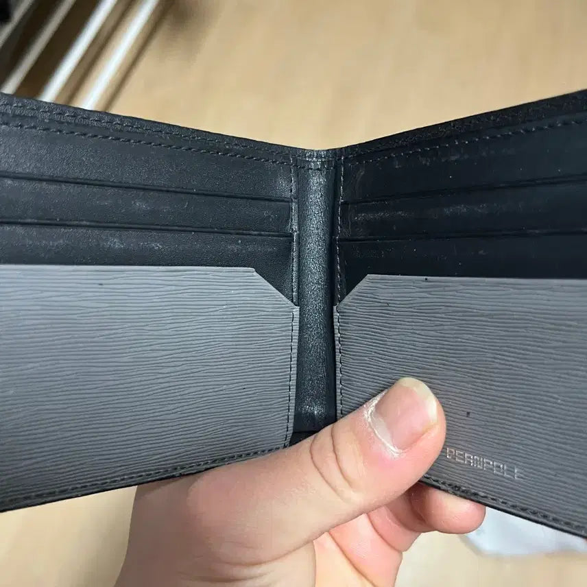 [BUNJANG] Beanpole Leather Bifold Wallet / 빈폴 반지갑