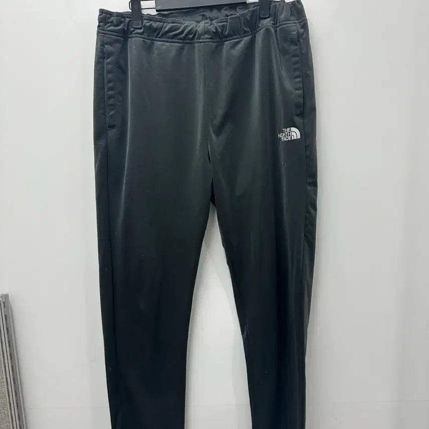 [BUNJANG] The North Face Black Training Pants L / [만원 아라비아빈티지]노스페이스 블랙 트레이닝 바지 L