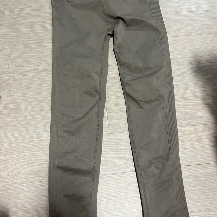 [BUNJANG] DANSKIN Mantra Rex Leggings Sand Grey / 단스킨(DANSKIN) 만트라 렉스 레깅스 샌드그레이