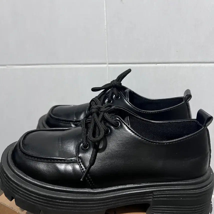 [BUNJANG] Black High Platform Loafers / 하이틴 통굽 로퍼