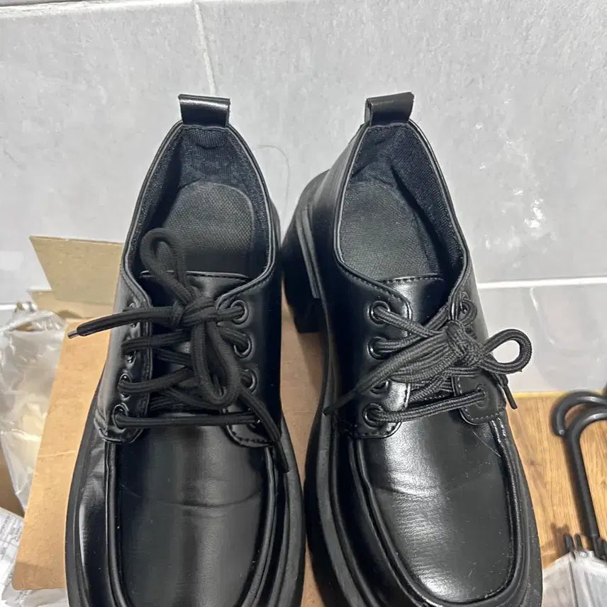 [BUNJANG] Black High Platform Loafers / 하이틴 통굽 로퍼