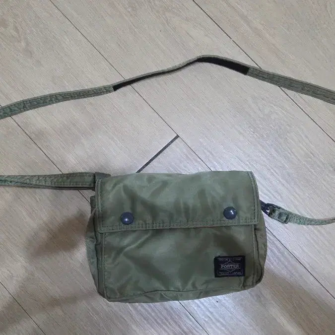 [BUNJANG] Porter Tanker Shoulder Bag Snap / 포터 탱커 숄더백 스냅