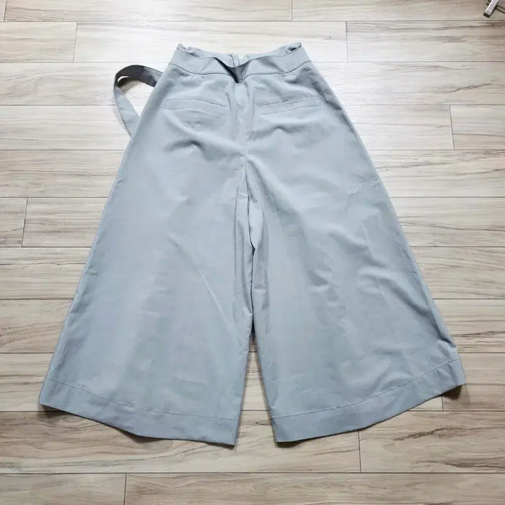 [BUNJANG] System Button Strap Crop Pants / 시스템 버튼 스트랩 크롭 팬츠