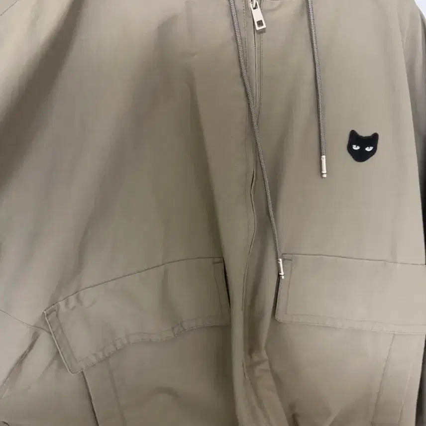 [BUNJANG] ZIOZIA Embroidered Hooded Windbreaker Jumper / 지오송지오  자수 후드 바람막이 점퍼