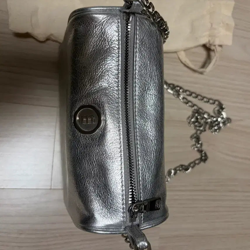 [BUNJANG] Minuit-Mute Brett Mini Silver Bag / 미닛뮤트 브렛미니 실버