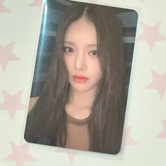 [BUNJANG] Izna Bang Min-jin Apple Music POB Photocard (Pre-order) / 이즈나 방지민 앺뮤 특전 미공포 포카 izna 예판 영통 팬싸 애플뮤직