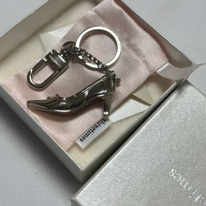 [BUNJANG] Three Times Pumps Keyring / 쓰리타임즈 펌프스 키링