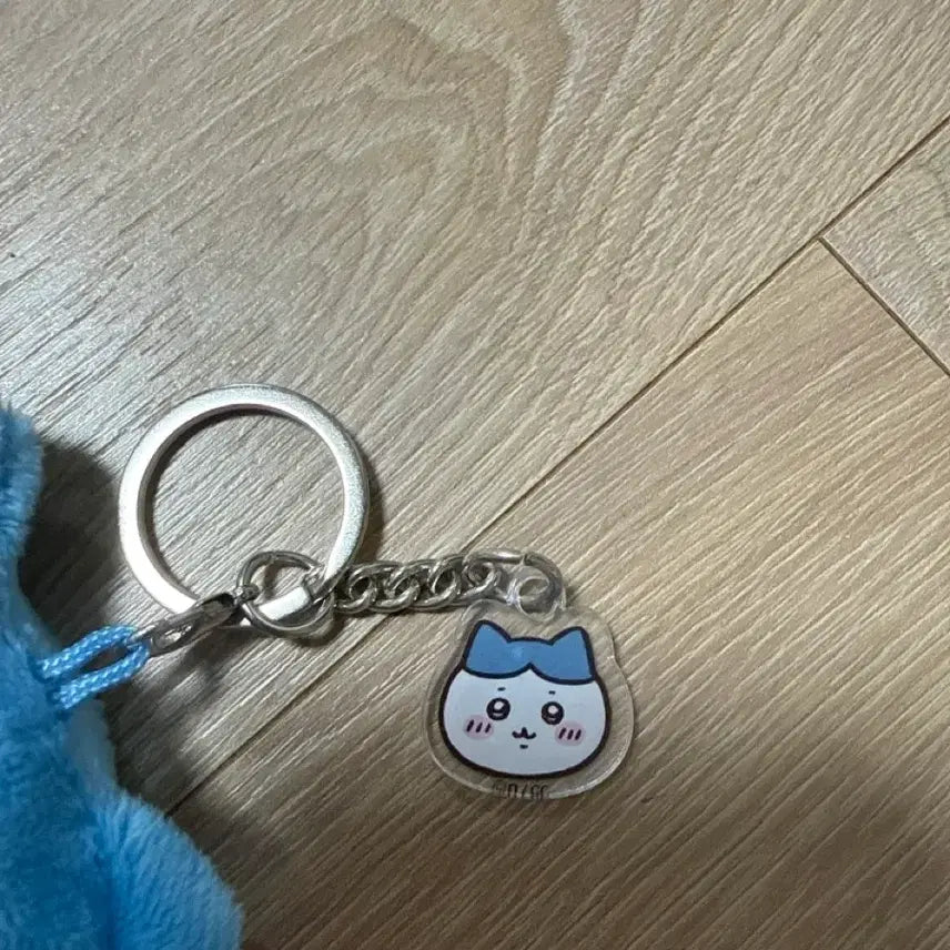 [BUNJANG] Chikawa Doll Keychain with Mini Chikawa Charm and Mirror Back / 먼작귀 키링 / 치이카와 인형 키링