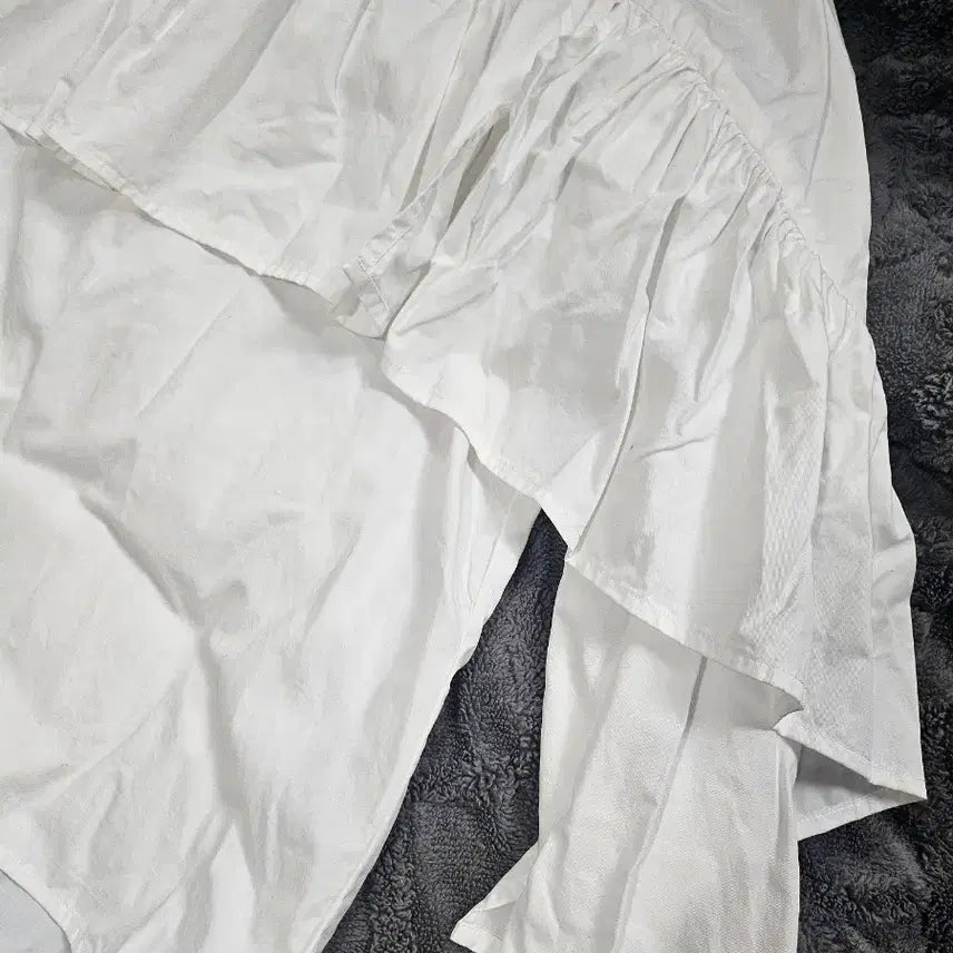 [BUNJANG] AHIN White Frill Cotton Blouse M / ahi.n화이트 프릴 면  블라우스 m
