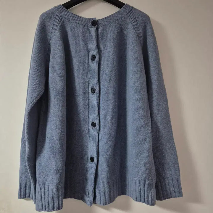 [BUNJANG] Sky Blue Reversible Button Knit Cardigan / 하늘색 리버시블 버튼 니트 가디건