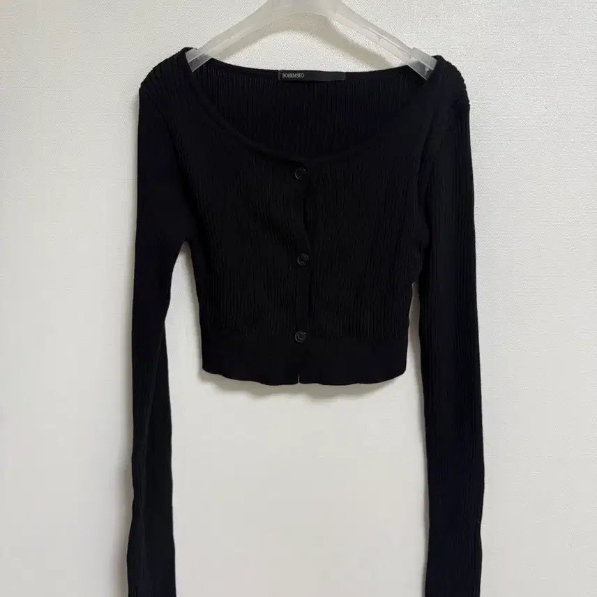 [BUNJANG] Bohemian Seoul Micro Mini Ribbed Cardigan Black / 보헤미안서울 MICRO MINI RIBBED CARDIGAN BLACK