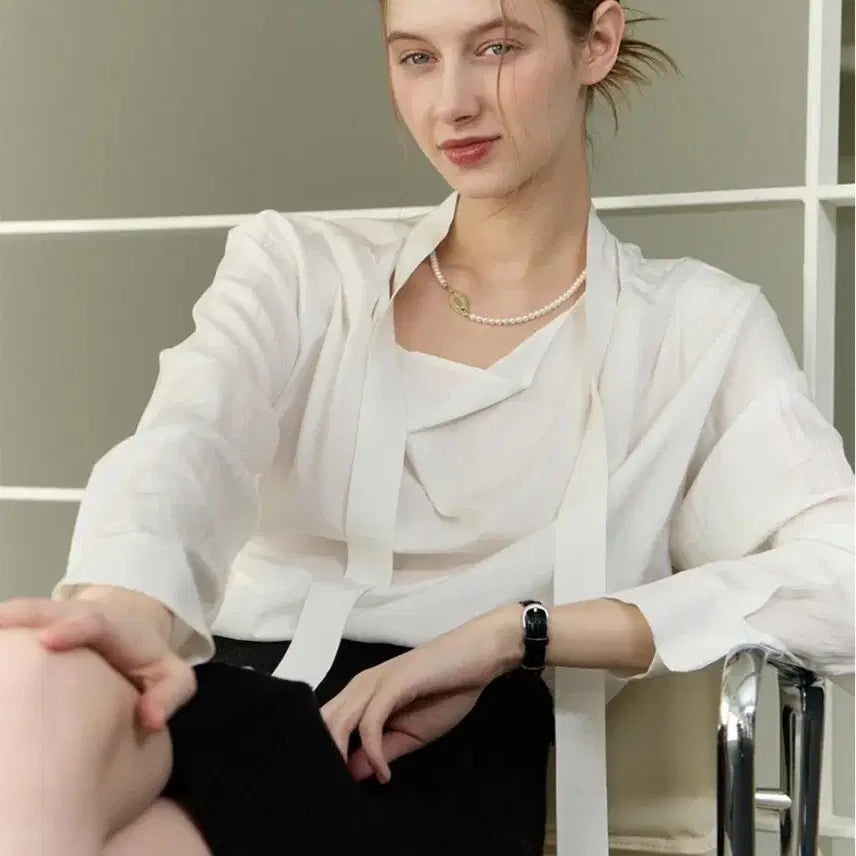 [BUNJANG] Nonlocal Draped Neck Tie Blouse / 논로컬 Draped Neck Tie Blouse(1번착용/드라이완료)