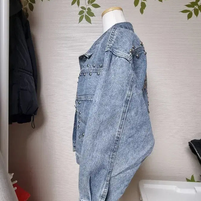 [BUNJANG] Denim Jacket with Pocket Detail / 징, 주머니 포인트 데님 숏 청자켓 55~66