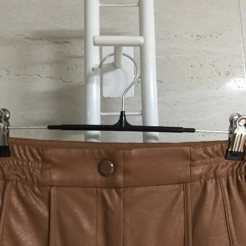 [BUNJANG] MICHAA Faux Leather Slacks Pants 26 / MICHAA 미샤 22 페이크 레더 슬랙스 팬츠 26