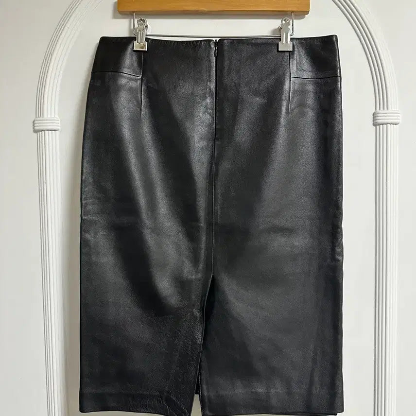 [BUNJANG] Egoist Black Genuine Leather Pencil Skirt / 에고이스트 블랙 양가죽 펜슬 스커트