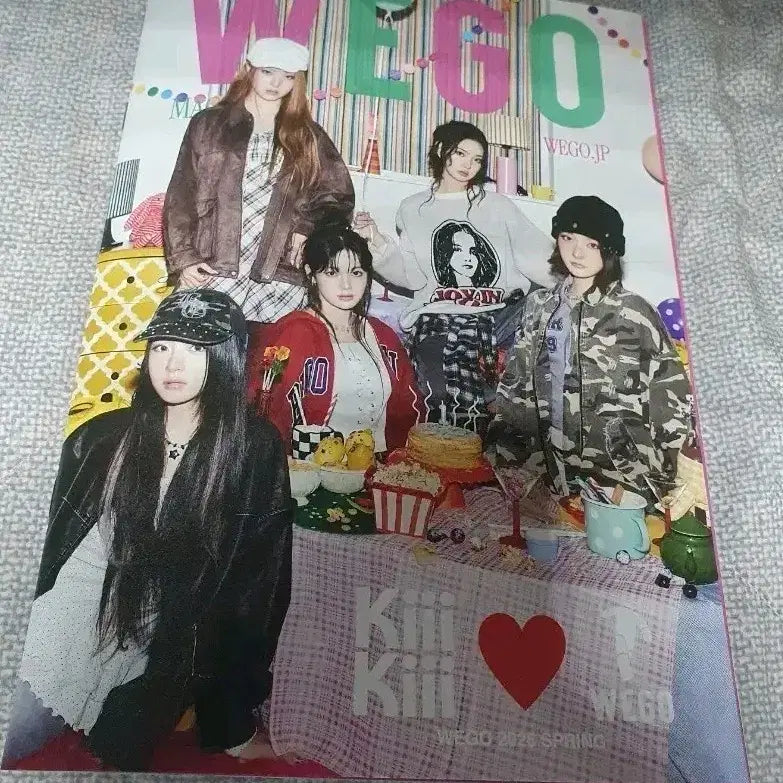 [BUNJANG] KiiiKiii WEGO Collaboration Mini Photobook / KiiiKiii WEGO 콜라보