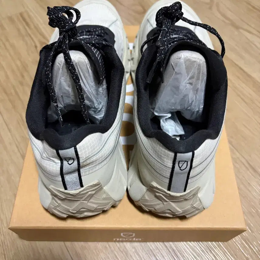 [BUNJANG] Norda 002 Cinder Trail Running Shoes / 노다(Norda) 002 신더(cinder)