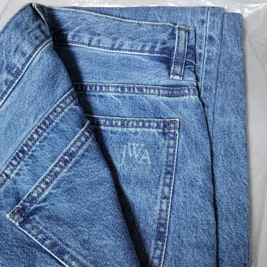 [BUNJANG] Uniqlo JW Anderson Straight Jeans (1st Edition, New) / (새상품 1세대 초판)유니클로 jw앤더슨 스트레이트진 팝니다 65blue