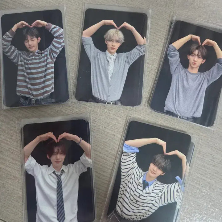 [BUNJANG] AND TEAM Debut Album Curiosity WITHMUU Showcase Photocard / 앤더블 데뷔 앨범 Curiosity 위드뮤 쇼케이스