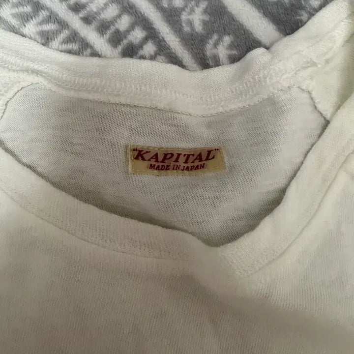 [SOLD OUT] 캐피탈 스마일 롱슬리브 티셔츠