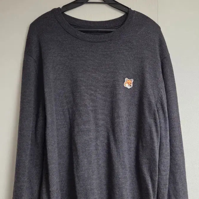 [BUNJANG] Maison Kitsuné Fox Patch Grey Knit Sweater / 메종키츠네 폭스 패치 그레이 니트