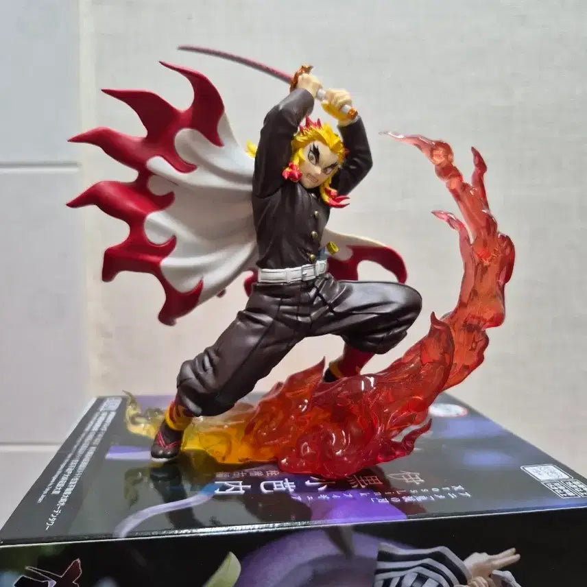 [BUNJANG] Demon Slayer Kyojuro Rengoku Figure / 귀멸의 칼날 렌고쿠 쿄쥬로 피규어