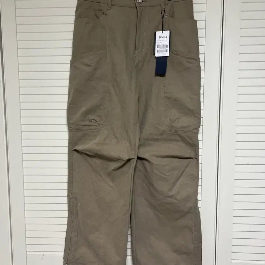 [BUNJANG] JUUN.J 26SS Structured Beige Cargo Pants / [48]준지 26ss 스트럭쳐드 베이지 카고팬츠