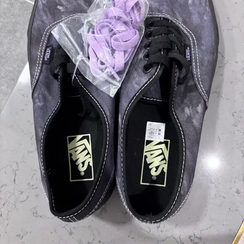 [BUNJANG] Vans Authentic Midnight Shift Black Sneakers (265mm) / 반스 어센틱 미드나이트 쉬프트 블랙[265]