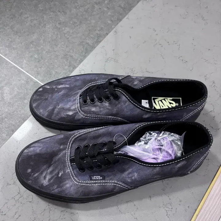 [BUNJANG] Vans Authentic Midnight Shift Black Sneakers (265mm) / 반스 어센틱 미드나이트 쉬프트 블랙[265]