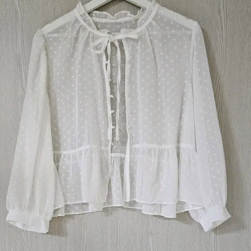 [BUNJANG] Sheer Lace Blouse / 시스루 레이스 블라우스 새상품