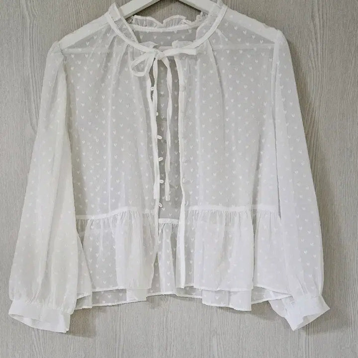 [BUNJANG] Sheer Lace Blouse / 시스루 레이스 블라우스 새상품