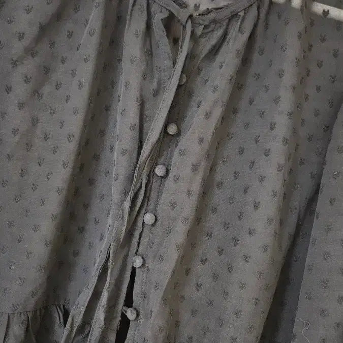 [BUNJANG] Sheer Lace Blouse / 시스루 레이스 블라우스 새상품