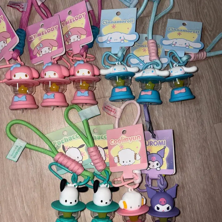 [BUNJANG] Sanrio Lantern Keychain / (새제품)산리오 랜턴 키링