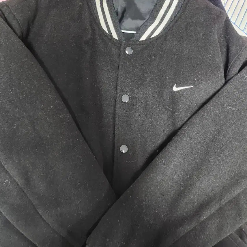 [BUNJANG] Nike NSW Authentics Varsity Jacket Black / 나이키 NSW 어센틱 바시티 자켓 블랙 - 아시아