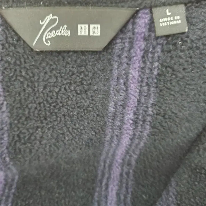 [BUNJANG] Uniqlo x Needles Fleece Oversized Cardigan Print Black (JP) / 유니클로 x 니들스 플리스 오버사이즈 가디건 프린트 블랙 (JP)