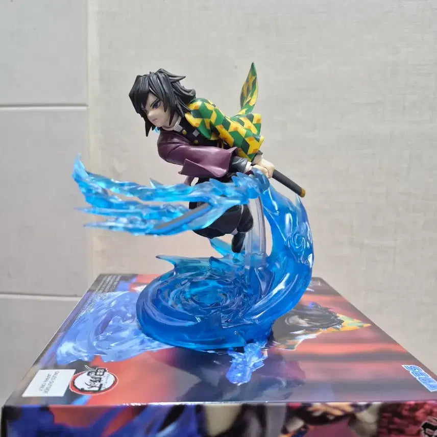 [BUNJANG] Demon Slayer Tomioka Giyu Figure / 귀멸의칼날 토미오카 기유 피규어